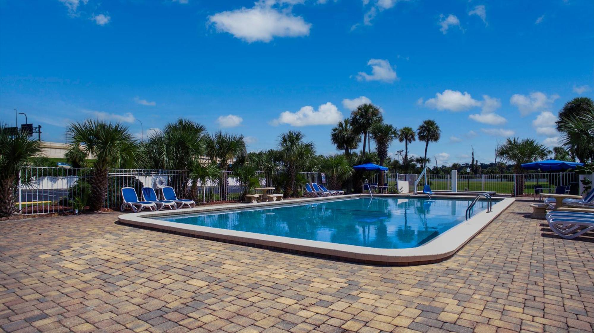 Days Inn By Wyndham Orlando Downtown Bagian luar foto